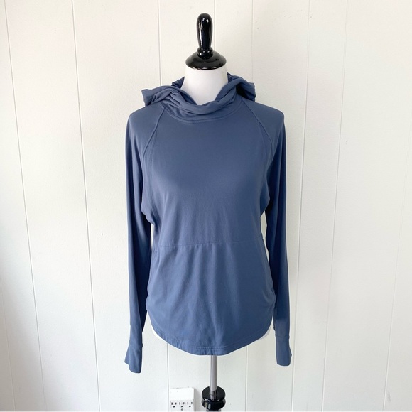Lululemon Women’s Hoodie Athletic Dusty Blue Size 4 Pullover Z40416 Thumb Holes - Picture 1 of 14